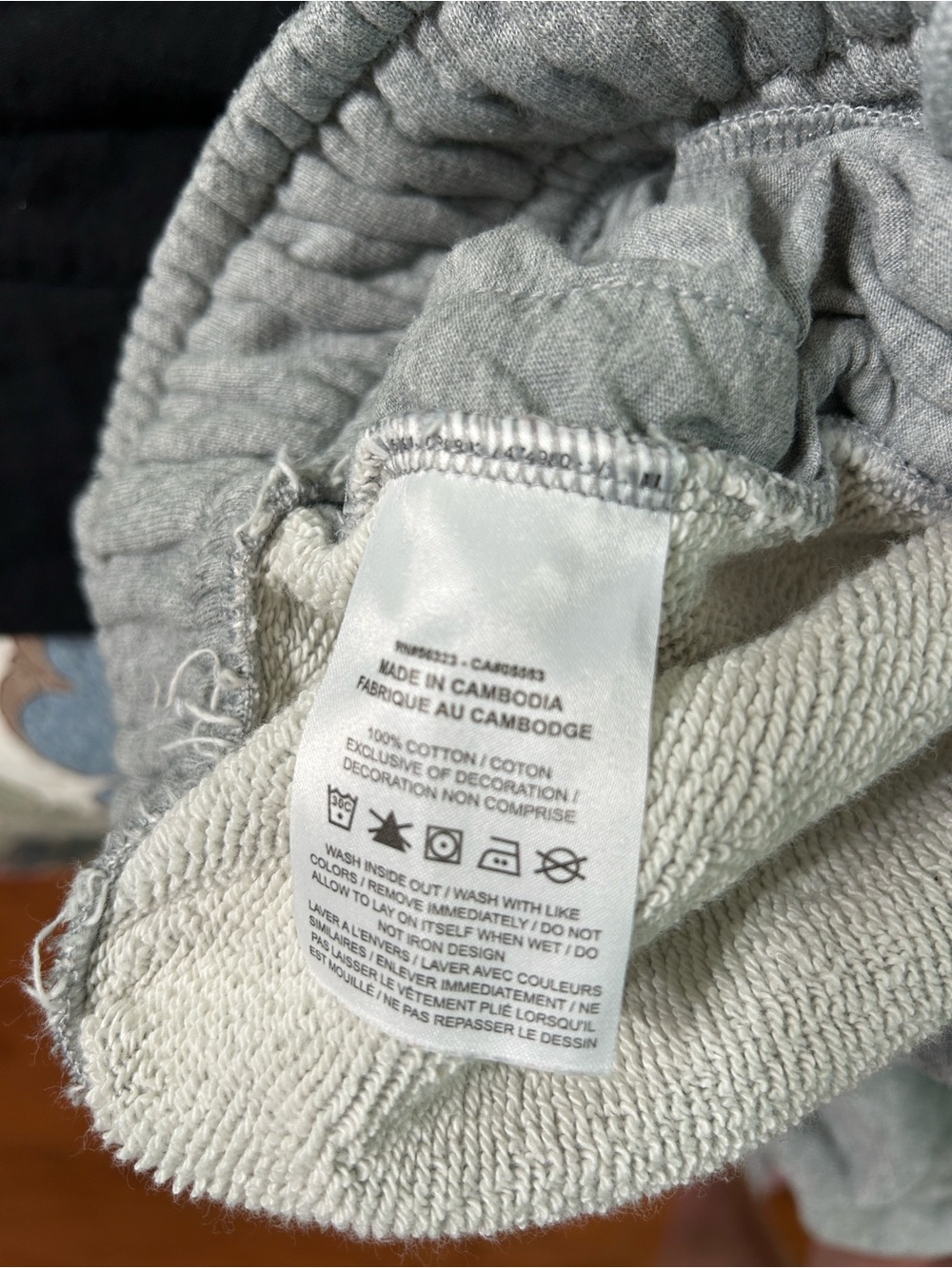 Nike Wide Leg Cargo Crops - Picture 3 of 7